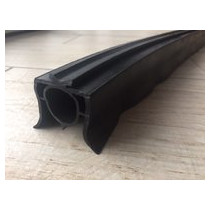 Joint d'étanchéité bas avec 2 lèvres Le m/l Réf 1035SR Qualité EPDM