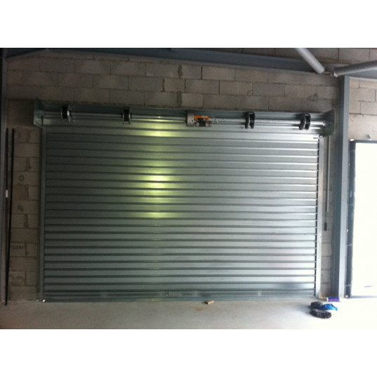 Rideau Métallique Galvanisé Motorisé   L3.5mxH3m