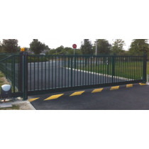 Portail industriel coulissant autoportant 6mx1.5m manuel