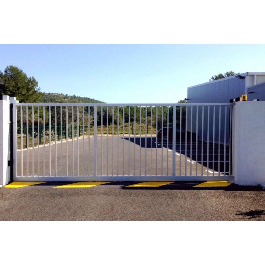 Portail Industriel Coulissant Galvanisé Plastifié L9000 H1700 CENTAURUS150 Manuel Barreaudé