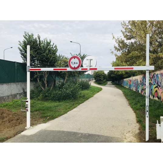 Portique Pivotant HBS-54 / Hauteur Réglable Jusqu'à 3,80M Passage 4M