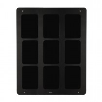 Boîte arrière encastrée et plaque de montage assemblées avec modules trois par trois